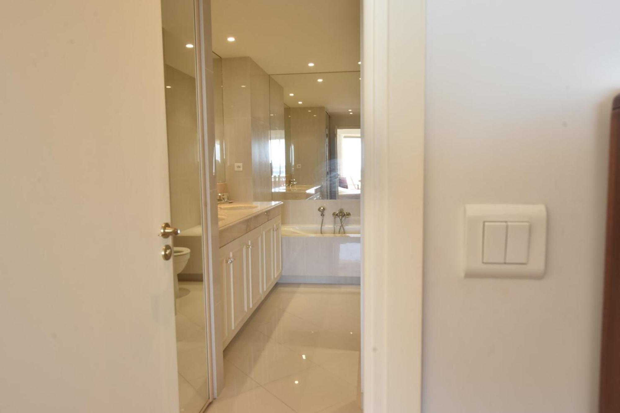 Close To Downtown Cannes Swimming Pool And Sea View Ngoại thất bức ảnh